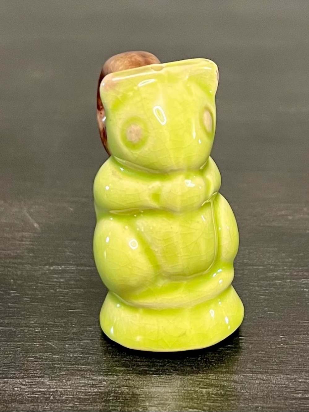 VTG Ceramic Squirrel Pie Bird Vent Funnel Chartreuse Swirled Tail Kitschy Retro